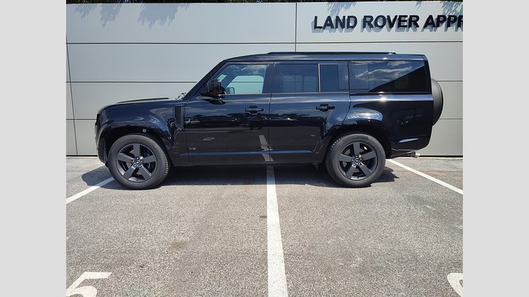 2025 Approved/Jazdené Land Rover Defender 130 Santorini Black 4x4 5.0 V8 P500 A/T AWD