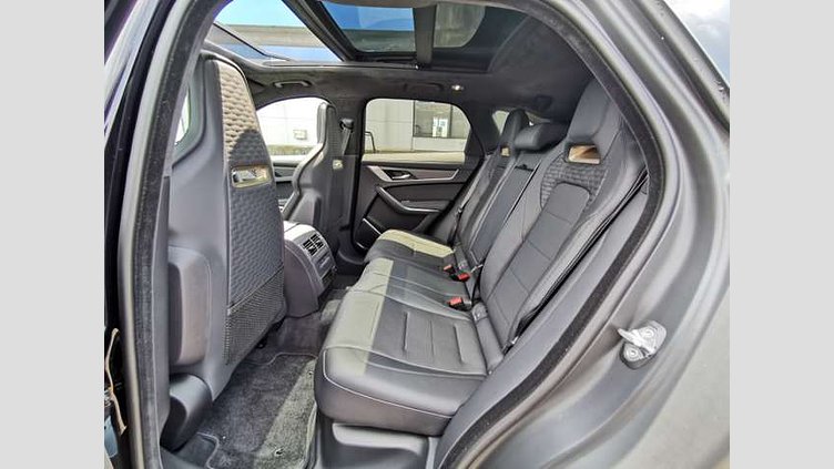 2023 認定中古車 Jaguar F-Pace SVOプレミアムパレット P550 AWD（オートマチック） SVR　エディション1988