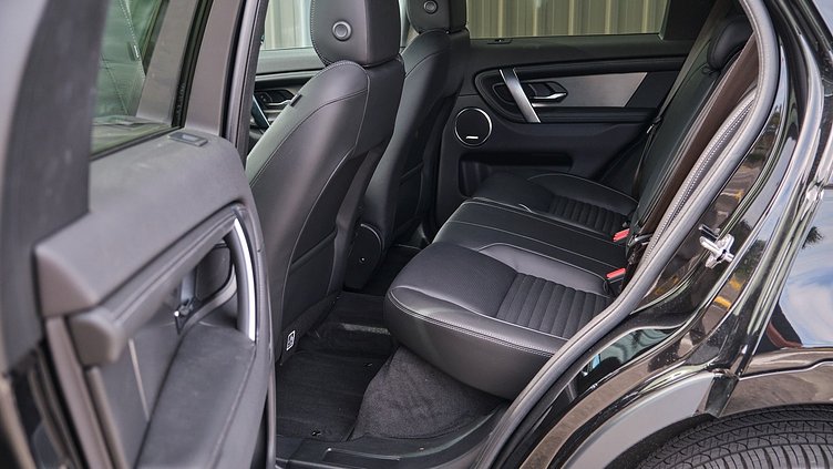 2024 Approved Land Rover Discovery Sport Santorini Black P250 Dynamic SE