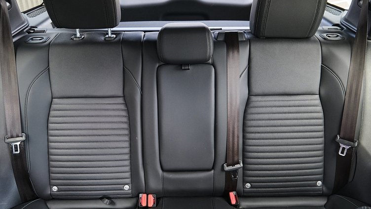 2024 Approved Land Rover Discovery Sport Santorini Black P250 Dynamic SE