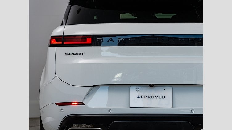 2025 認定中古車 Land Rover Range Rover Sport フジホワイト P550eプラグインハイブリッド（ガソリン） スタンダードホイールベース Dynamic SE