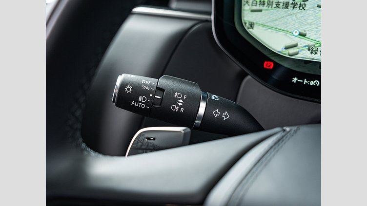 2025 認定中古車 Land Rover Range Rover Sport フジホワイト P550eプラグインハイブリッド（ガソリン） スタンダードホイールベース Dynamic SE