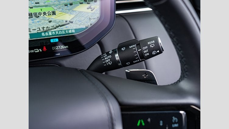 2025 認定中古車 Land Rover Range Rover Sport フジホワイト P550eプラグインハイブリッド（ガソリン） スタンダードホイールベース Dynamic SE
