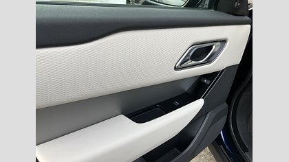 Range Rover Velar 11