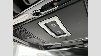 Range Rover Velar 14