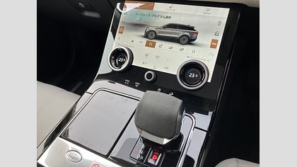 Range Rover Velar 24