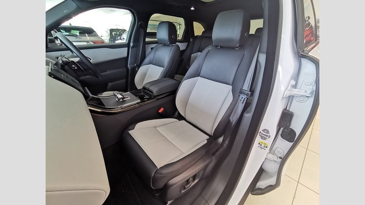 2024 認定中古車 Land Rover Range Rover Velar オストゥーニパールホワイト D200マイルドハイブリッド（ディーゼル） Standard Wheelbase Dynamic SE