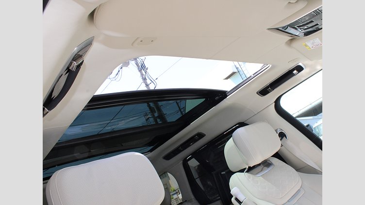 2023 認定中古車 Land Rover Range Rover ヴァレジネブルー P510 AWD PHEV（AT） スタンダードホイールベース SV