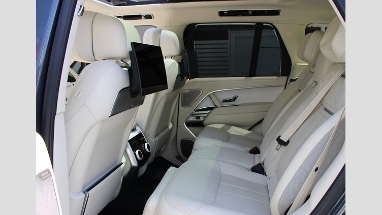 2023 認定中古車 Land Rover Range Rover ヴァレジネブルー P510 AWD PHEV（AT） スタンダードホイールベース SV