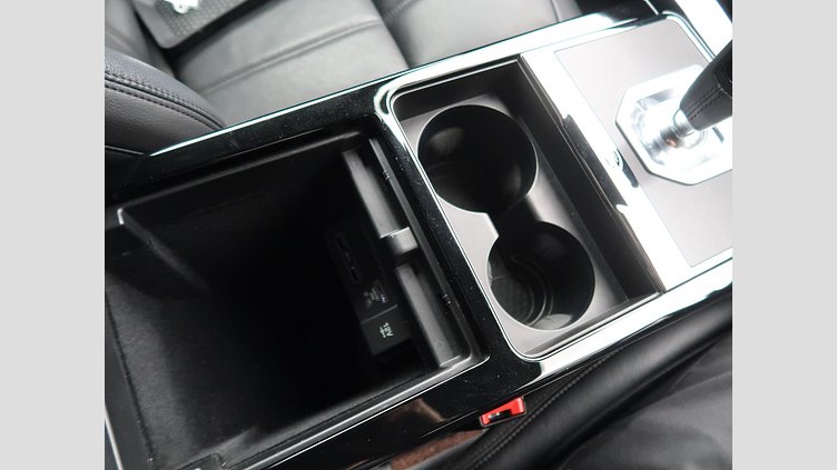 2020 認定中古車 Land Rover Range Rover Evoque フジホワイト P300 R-DYNAMIC S