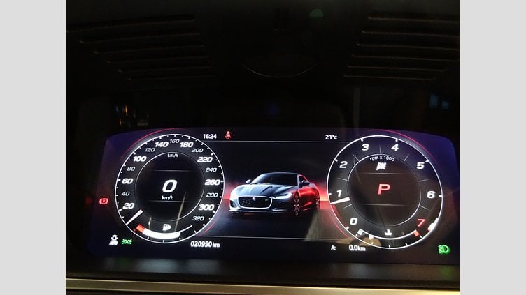 2021 認定中古車 Jaguar F-Type Sherwood Green (SVO) P575 オートマチック 全輪駆動 F-TYPEクーペ Heritage 60 Edition