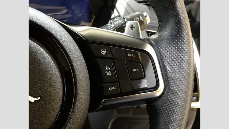 2021 認定中古車 Jaguar F-Type Sherwood Green (SVO) P575 オートマチック 全輪駆動 F-TYPEクーペ Heritage 60 Edition