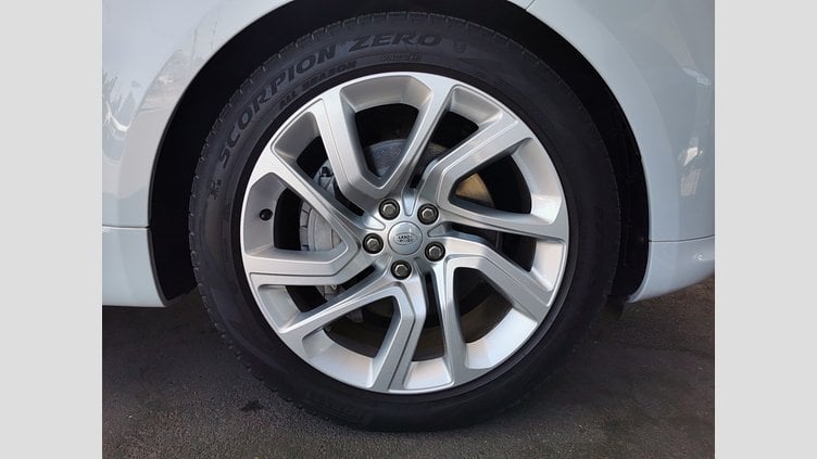 2021 認定中古車 Land Rover Range Rover Sport ユーロンホワイト INGENIUM 3.0L 6気筒ディーゼル MHEV 300PS HSE DYNAMIC