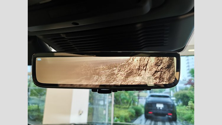2024 認定中古車 Land Rover Discovery Sport ハクバシルバー D200マイルドハイブリッド（ディーゼル） 標準ホイール DYNAMIC SE