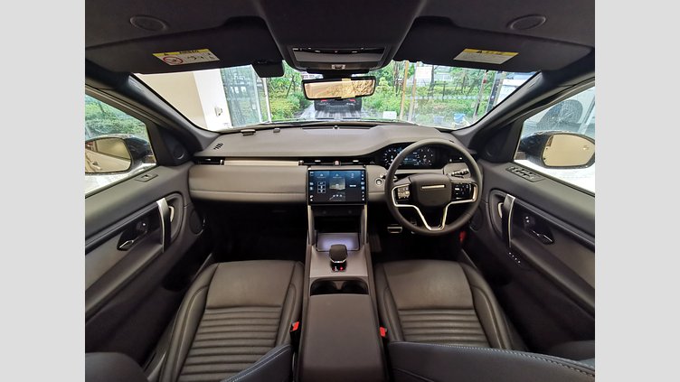 2024 認定中古車 Land Rover Discovery Sport ハクバシルバー D200マイルドハイブリッド（ディーゼル） 標準ホイール DYNAMIC SE