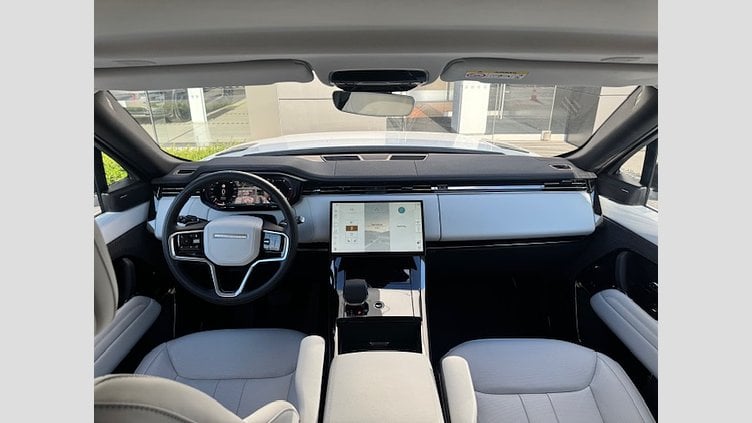 2024 JAZDENÉ VOZIDLÁ Land Rover Range Rover Sport Fuji White Demo D300