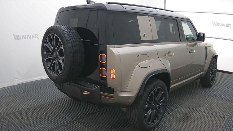 2025 Новий Land Rover Defender 110 Petra Copper 4WD OCTA