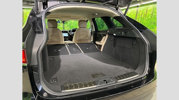 2019 認定中古車 Jaguar F-Pace Santorini Black 2.0L I4 Pet Mid DOHC AJ200 prestage
