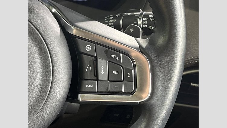 2019 認定中古車 Jaguar F-Pace Santorini Black 2.0L I4 Pet Mid DOHC AJ200 prestage