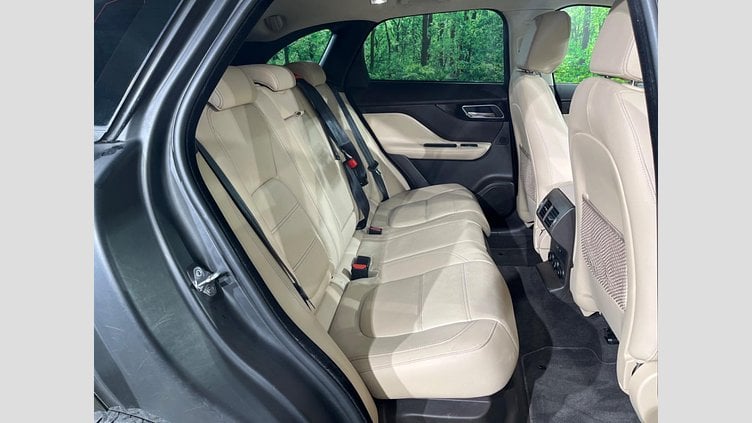 2019 認定中古車 Jaguar F-Pace Santorini Black 2.0L I4 Pet Mid DOHC AJ200 prestage