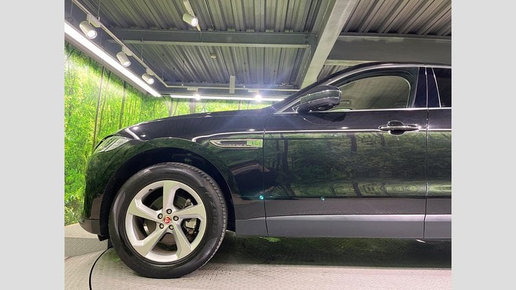 2019 認定中古車 Jaguar F-Pace Santorini Black 2.0L I4 Pet Mid DOHC AJ200 prestage