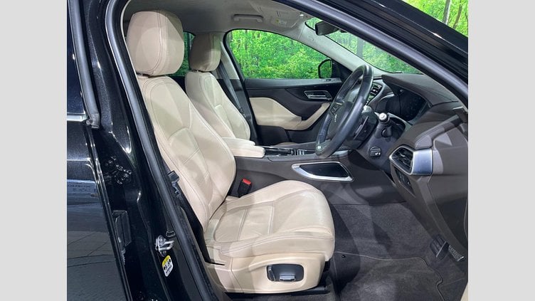 2019 認定中古車 Jaguar F-Pace Santorini Black 2.0L I4 Pet Mid DOHC AJ200 prestage