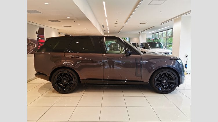 2024 認定中古車 Land Rover Range Rover シャラントグレイ D300 AWD MHEV（AT） スタンダードホイールベース HSE