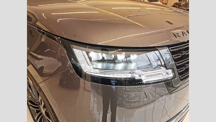 2024 認定中古車 Land Rover Range Rover シャラントグレイ D300 AWD MHEV（AT） スタンダードホイールベース HSE