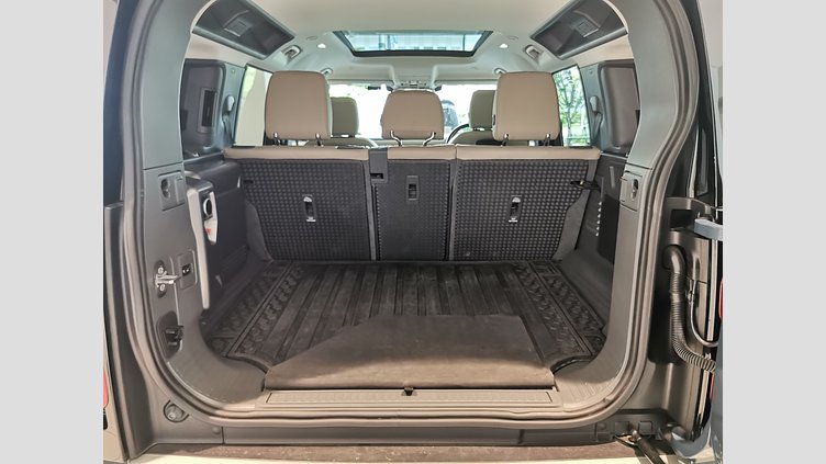 2021 認定中古車 Land Rover Defender 110 タスマンブルー P300 AWD（AT） SE