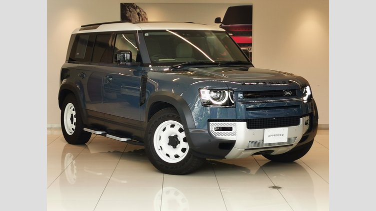 2021 認定中古車 Land Rover Defender 110 タスマンブルー P300 AWD（AT） SE