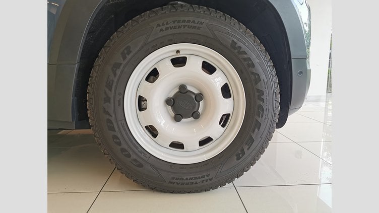 2021 認定中古車 Land Rover Defender 110 タスマンブルー P300 AWD（AT） SE