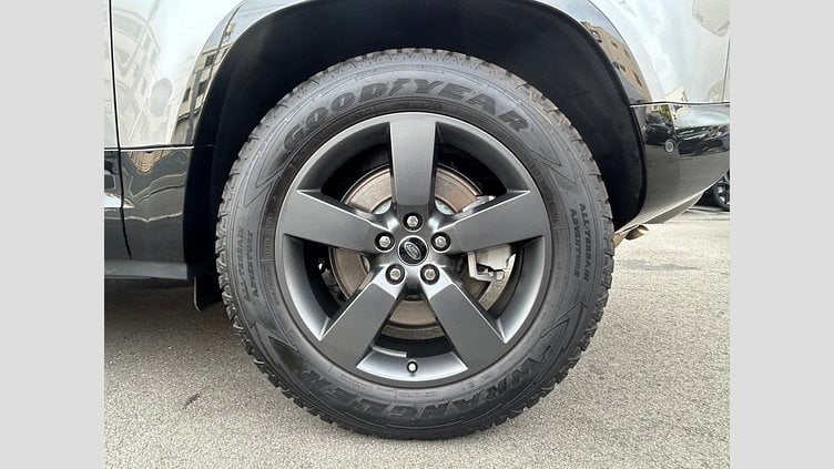 2024 認定中古車 Land Rover Defender 90 アイガーグレイ D300 AWD（AT） X-DYNAMIC SE
