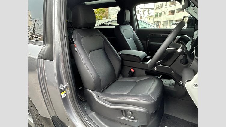 2024 認定中古車 Land Rover Defender 90 アイガーグレイ D300 AWD（AT） X-DYNAMIC SE
