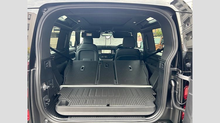 2024 認定中古車 Land Rover Defender 90 アイガーグレイ D300 AWD（AT） X-DYNAMIC SE