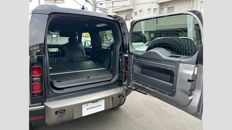 2024 認定中古車 Land Rover Defender 90 アイガーグレイ D300 AWD（AT） X-DYNAMIC SE