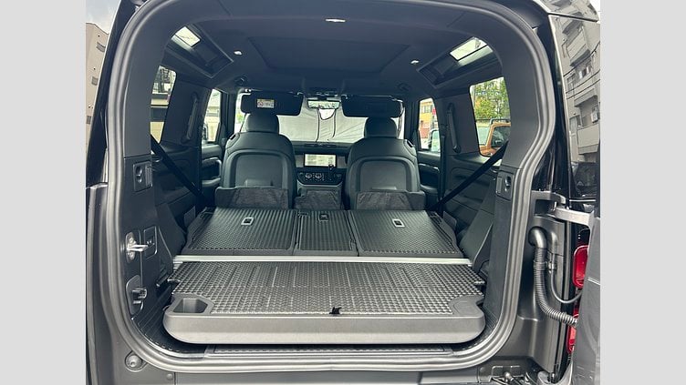 2024 認定中古車 Land Rover Defender 90 アイガーグレイ D300 AWD（AT） X-DYNAMIC SE