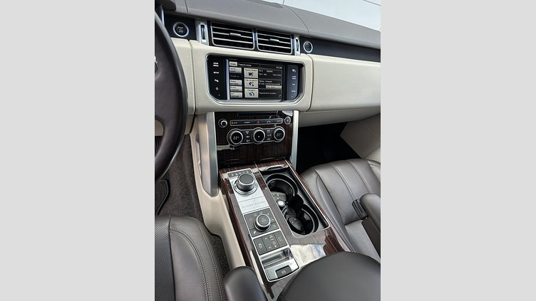 2013 Вживаний Land Rover Range Rover Aruba 3.0 litre V6 Diesel Vogue