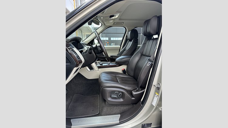 2013 Вживаний Land Rover Range Rover Aruba 3.0 litre V6 Diesel Vogue