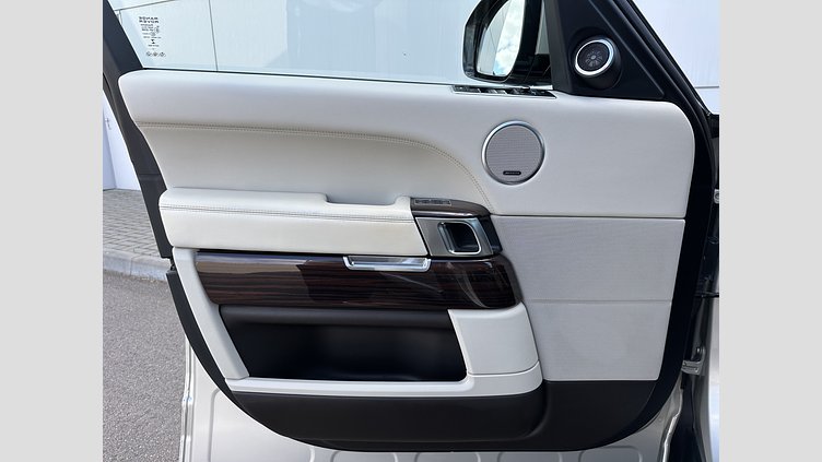 2013 Вживаний Land Rover Range Rover Aruba 3.0 litre V6 Diesel Vogue