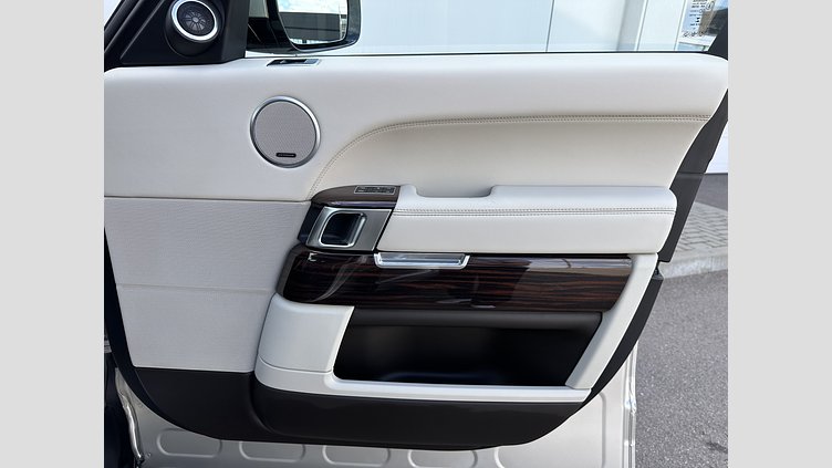 2013 Вживаний Land Rover Range Rover Aruba 3.0 litre V6 Diesel Vogue