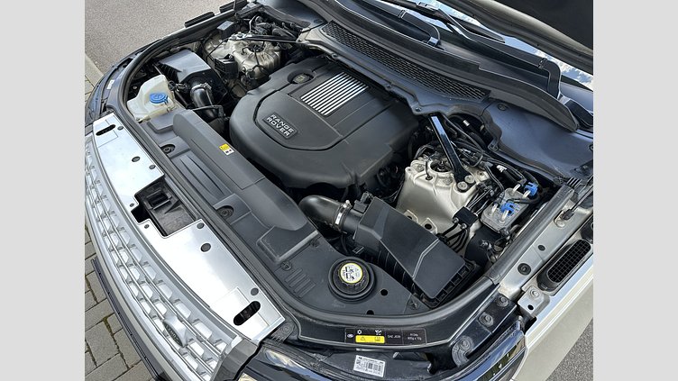 2013 Вживаний Land Rover Range Rover Aruba 3.0 litre V6 Diesel Vogue