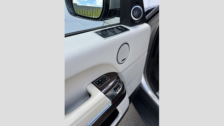 2013 Вживаний Land Rover Range Rover Aruba 3.0 litre V6 Diesel Vogue