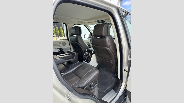 2013 Вживаний Land Rover Range Rover Aruba 3.0 litre V6 Diesel Vogue
