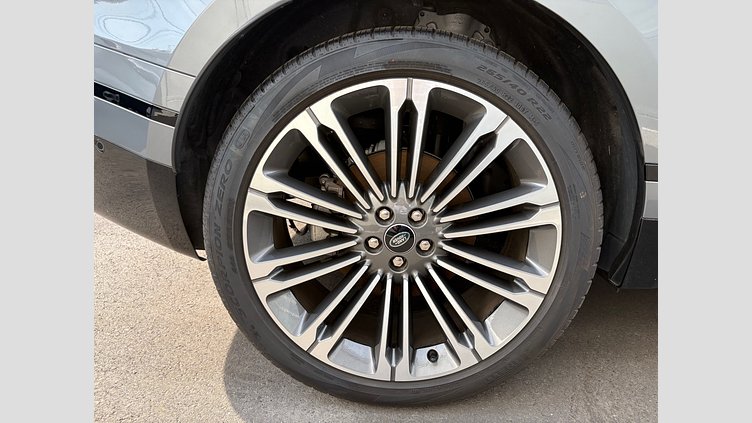 2024 認定中古車 Land Rover Range Rover Velar ザダルグレイ D200マイルドハイブリッド（ディーゼル） Standard Wheelbase Dynamic HSE