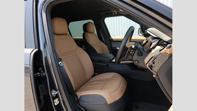 2024 認定中古車 Land Rover Range Rover Sport カルパチアングレイ D300マイルドハイブリッド スタンダードホイールベース Dynamic HSE