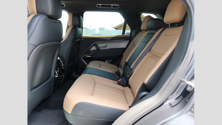 2024 認定中古車 Land Rover Range Rover Sport カルパチアングレイ D300マイルドハイブリッド スタンダードホイールベース Dynamic HSE