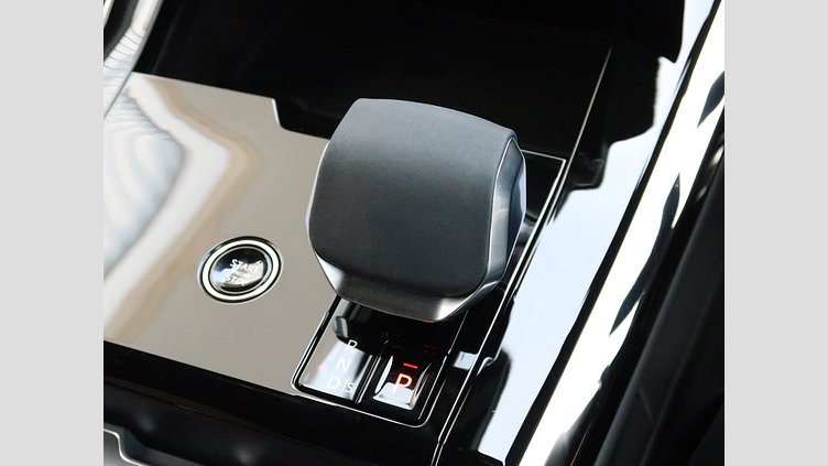 2024 認定中古車 Land Rover Range Rover Sport カルパチアングレイ D300マイルドハイブリッド スタンダードホイールベース Dynamic HSE