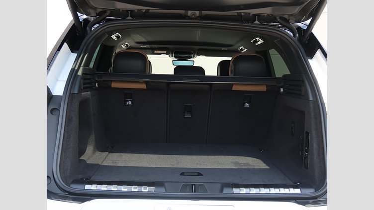 2025 認定中古車 Land Rover Range Rover Sport オストゥーニパールホワイト P550eプラグインハイブリッド（ガソリン） スタンダードホイールベース Dynamic SE