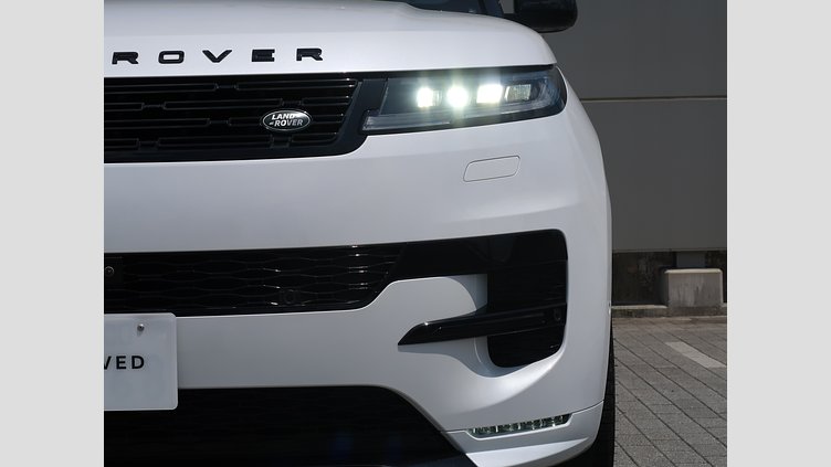 2025 認定中古車 Land Rover Range Rover Sport オストゥーニパールホワイト P550eプラグインハイブリッド（ガソリン） スタンダードホイールベース Dynamic SE