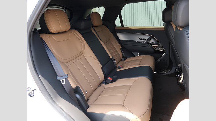2025 認定中古車 Land Rover Range Rover Sport オストゥーニパールホワイト P550eプラグインハイブリッド（ガソリン） スタンダードホイールベース Dynamic SE